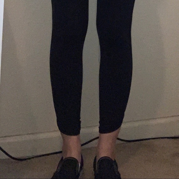 Lululemon leggings - Picture 6 of 7